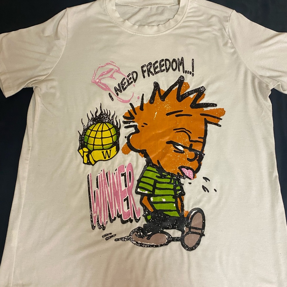 Graphic tee shirt